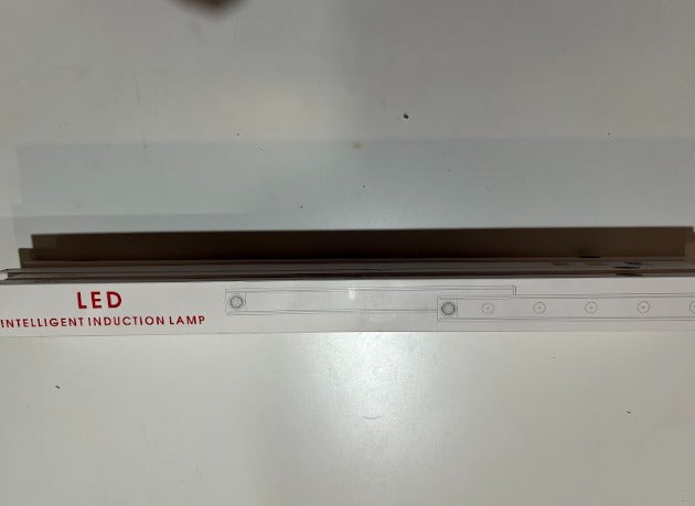 Luz LED Blanca Recargable Con Sensor Movimiento 60CM