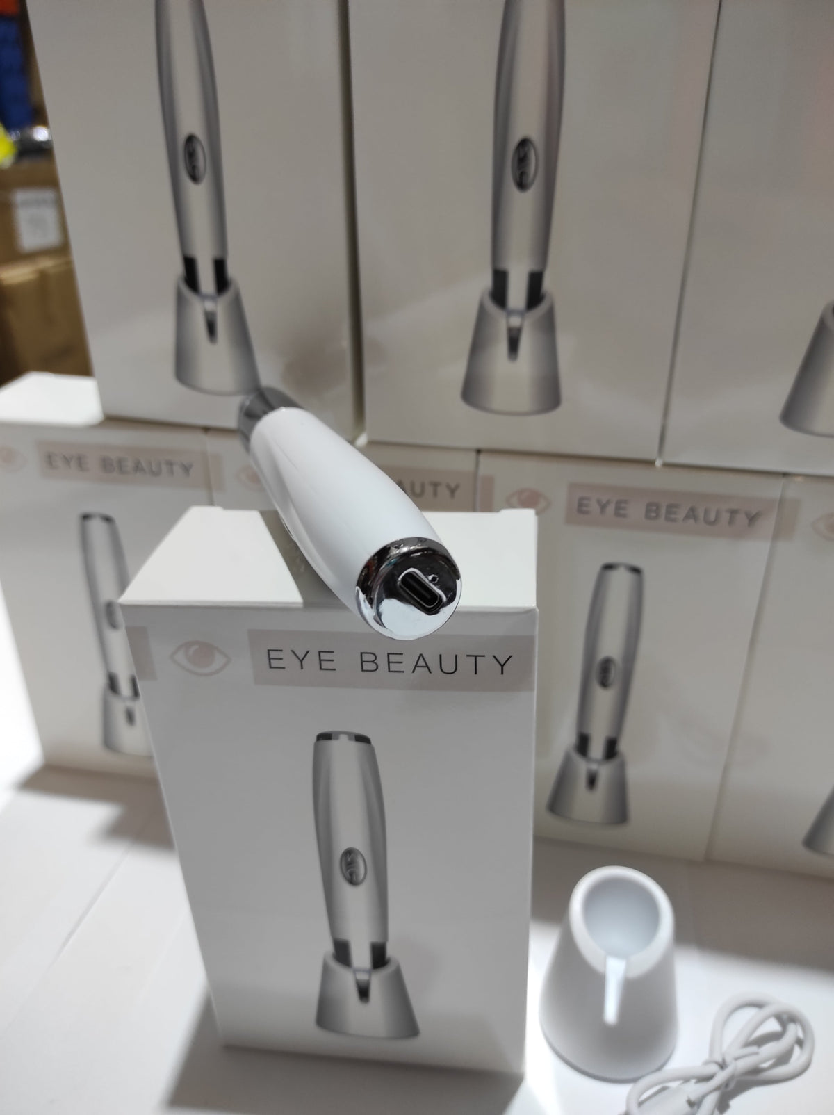 Masajeador de ojos y labio electrico con vibracion