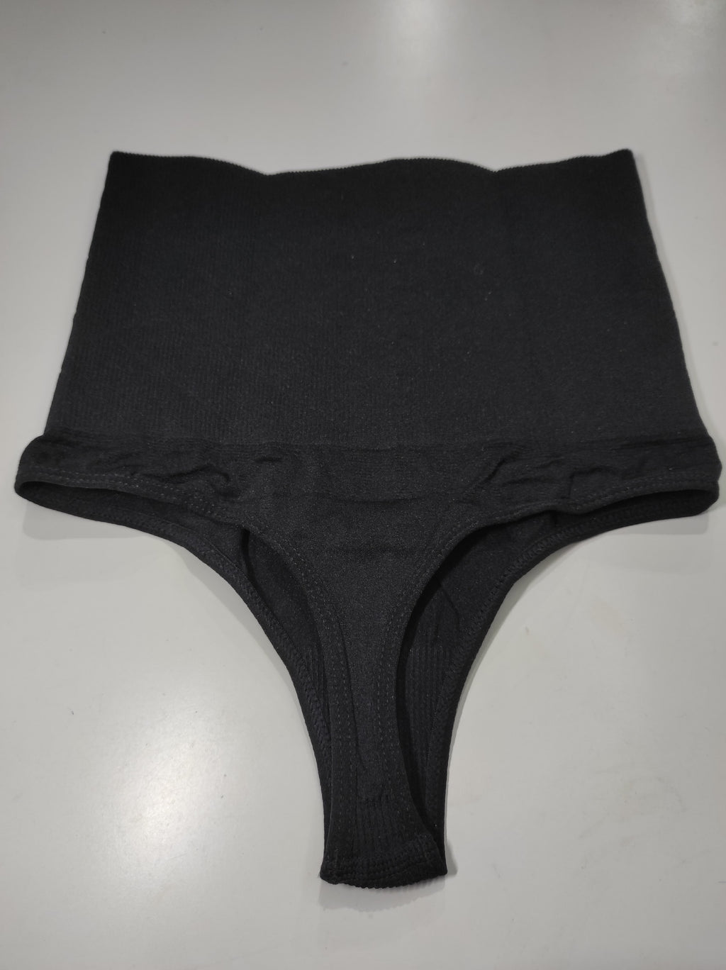 Tanga moldeadora de cadera negro S/M