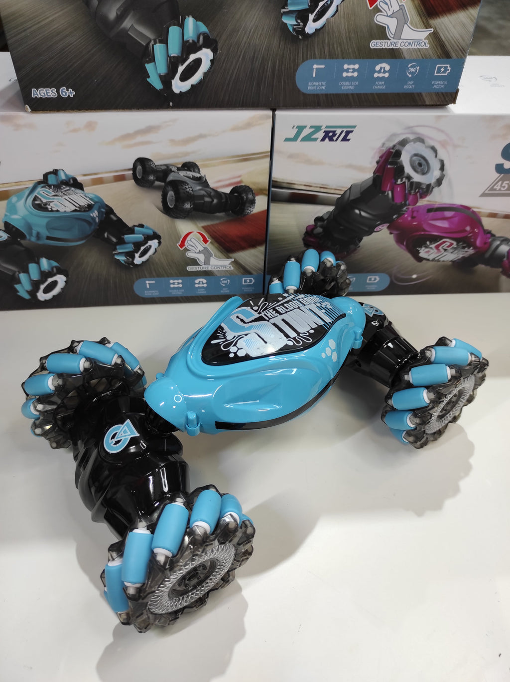 Coche teledirigido 4WD RC con sensor de gestos de acrobacias