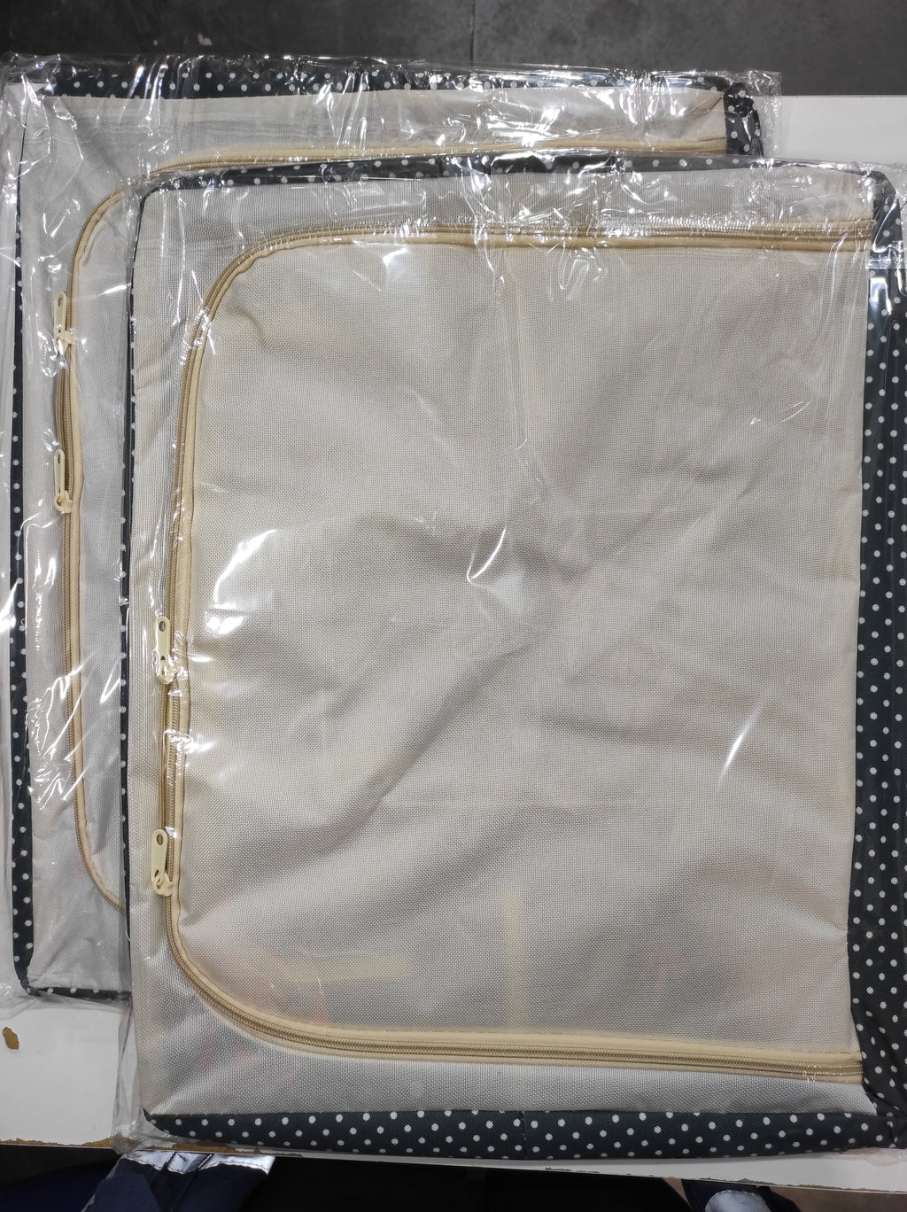 Caja de almacenamiento de ropa plegable