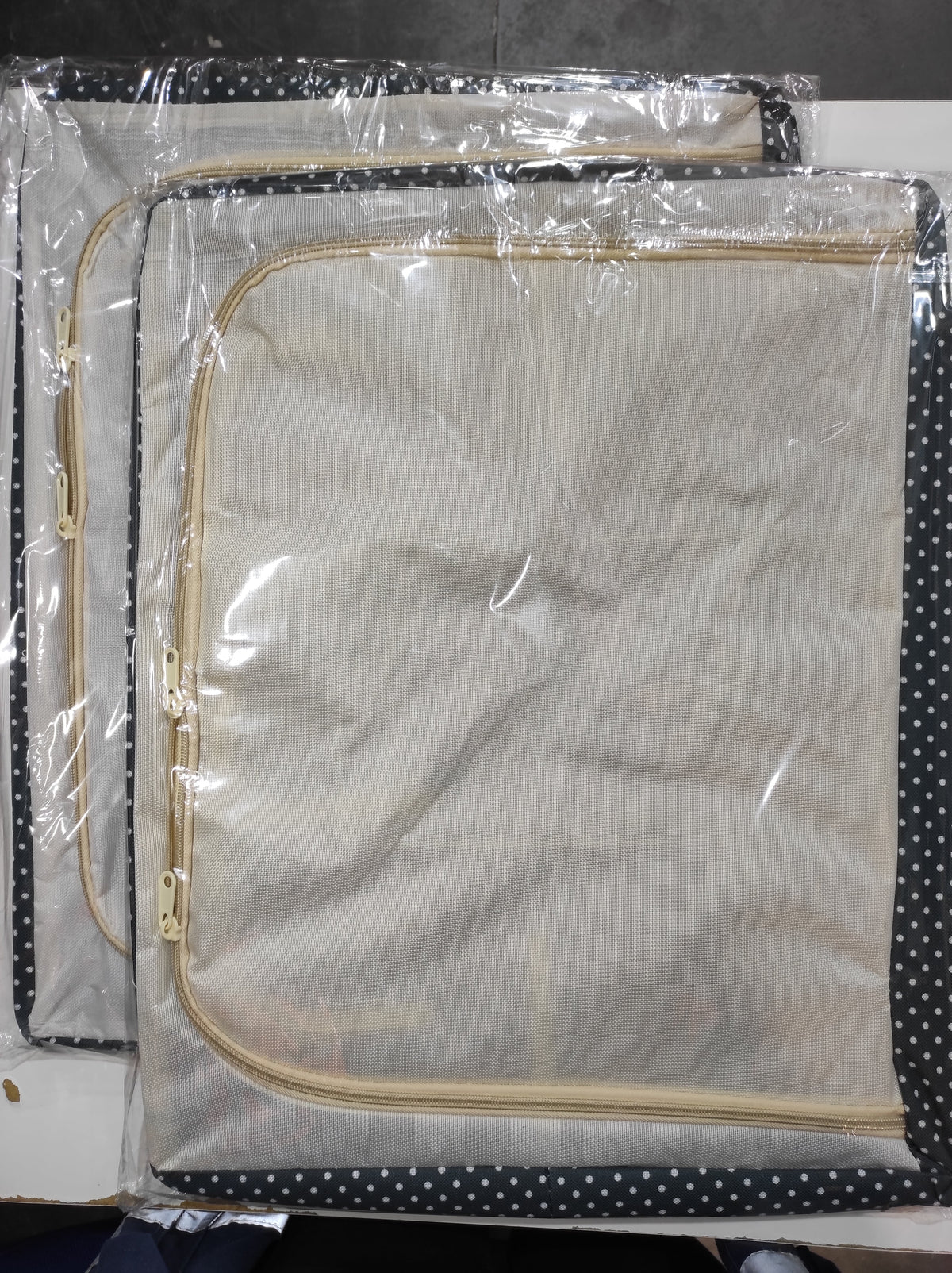 Caja de almacenamiento de ropa plegable