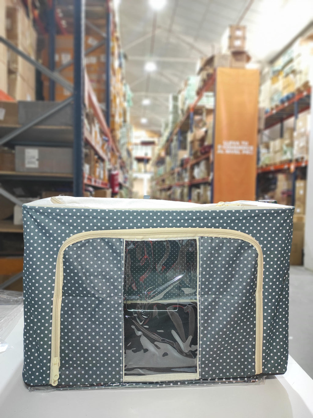 Caja de almacenamiento de ropa plegable