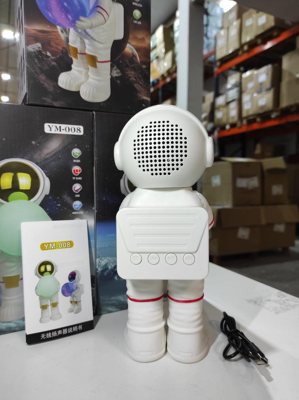 Lámpara de astronauta con altavoz
