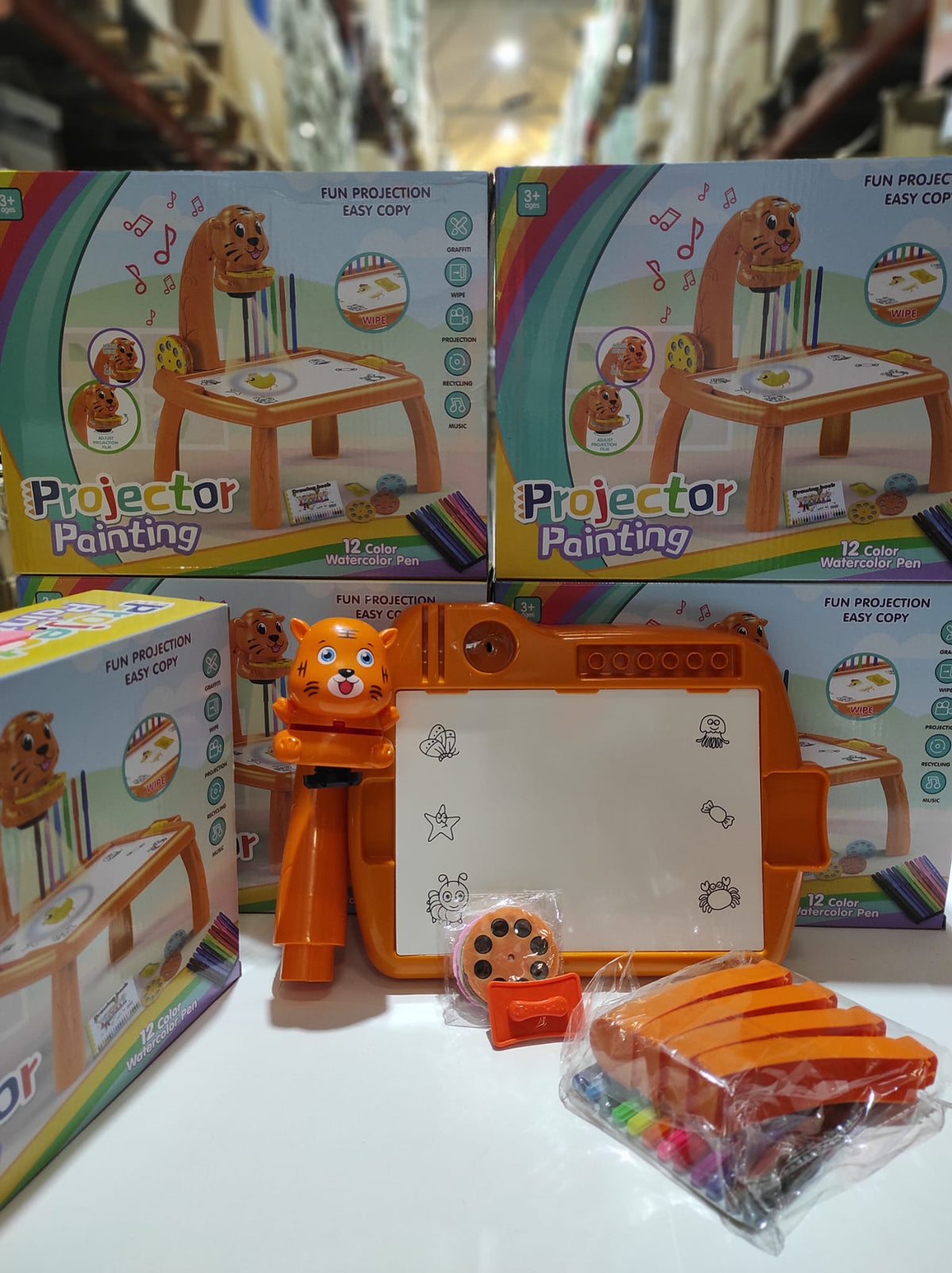 Escritorio de aprendizaje para niños tigre