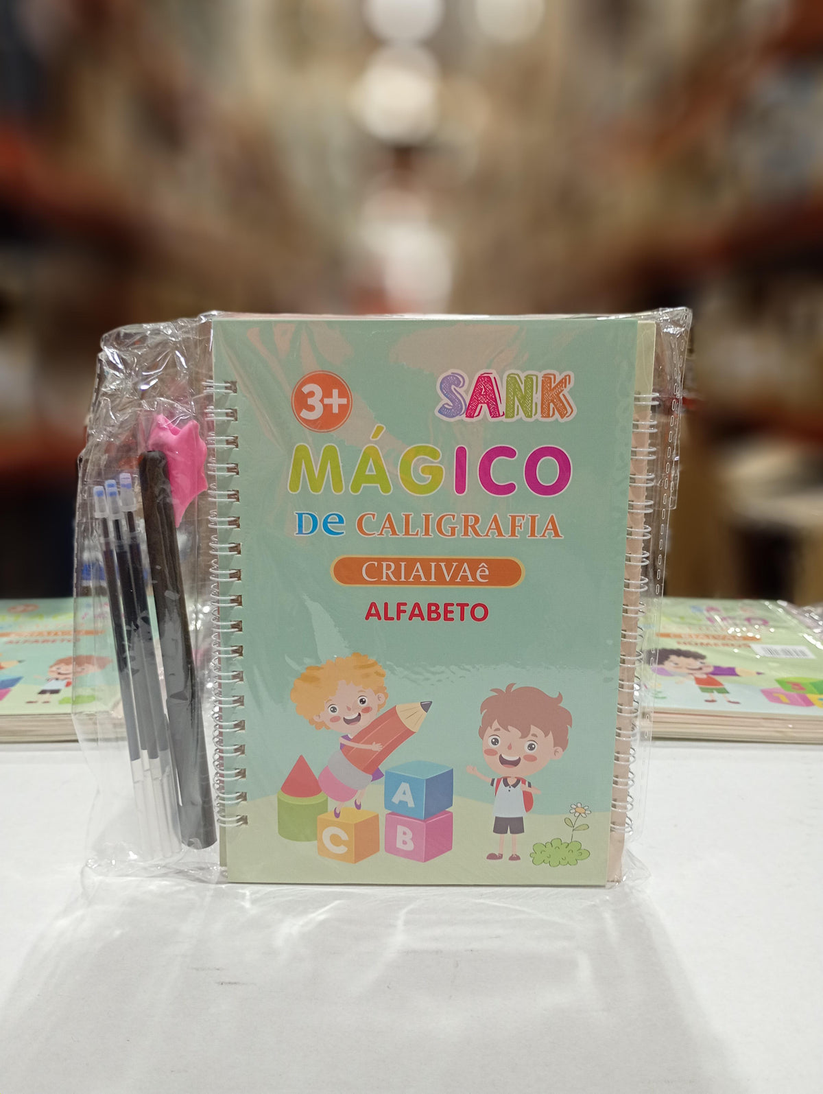 Cuaderno mágico de escritura para Niños 4und PORTUGUES