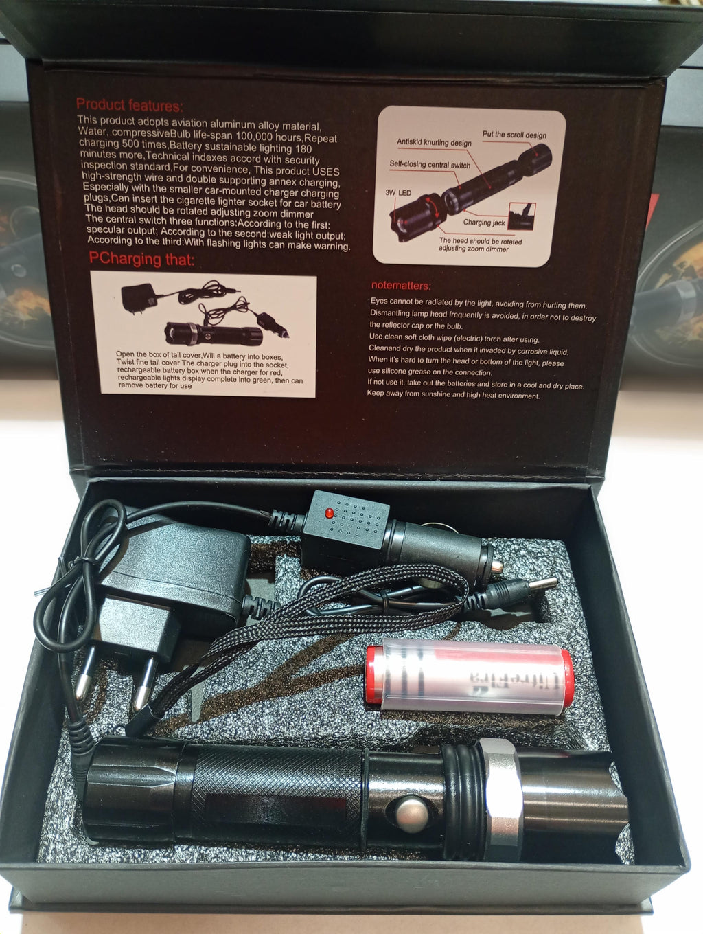 Linterna LED recargable de alta potencia