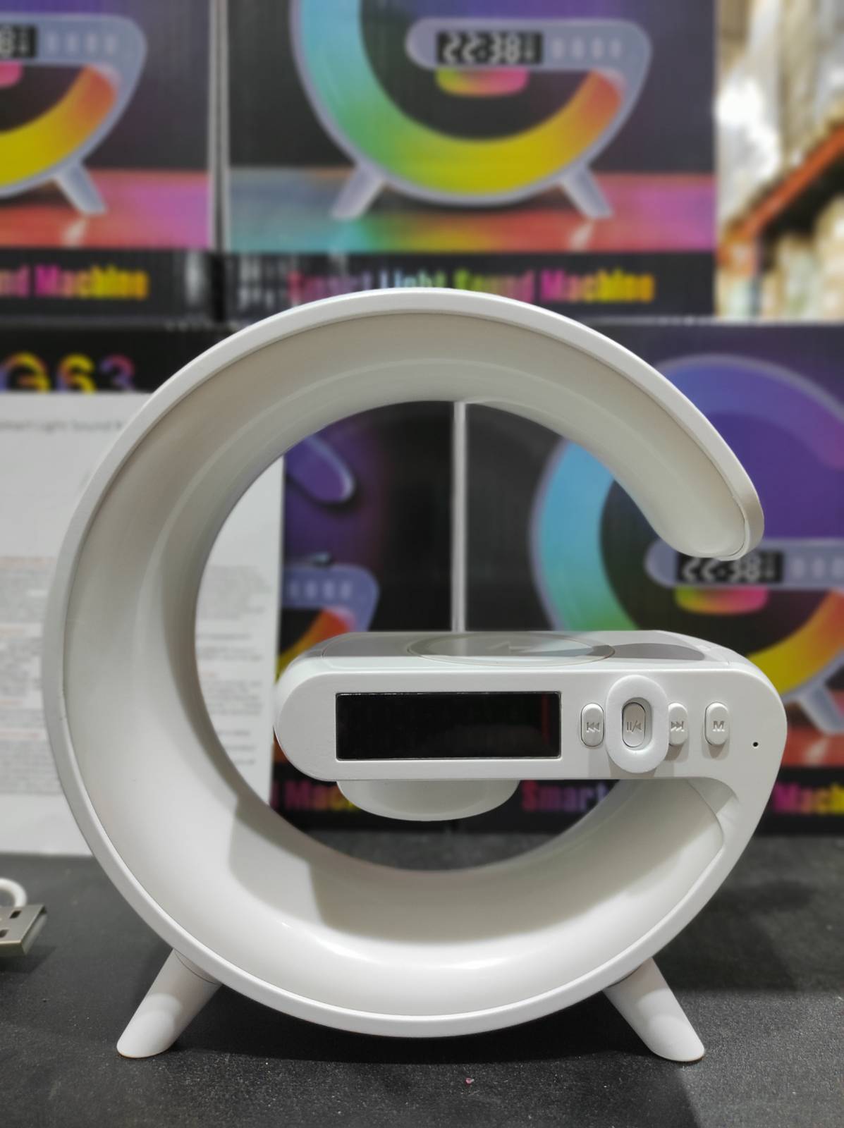 Mini altavoz Bluetooth 3 en 1 con cargador inalámbrico y lámpara LED